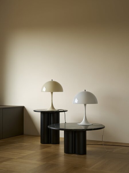 Stolní lampa Panthella 320 Opal Beige