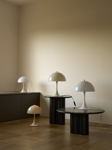 Stolní lampa Panthella 320 Opal Beige