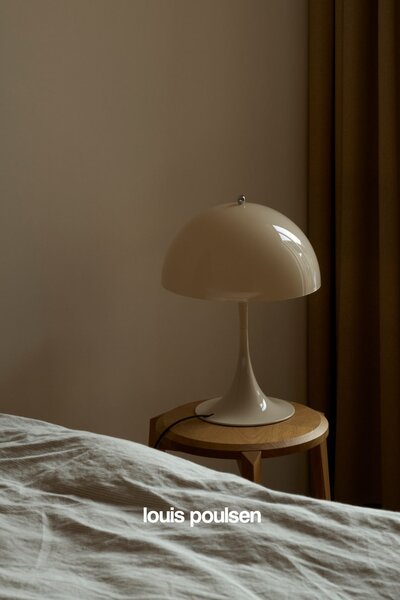 Stolní lampa Panthella 320 Opal Beige