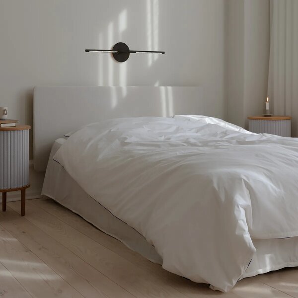 Umage Nástěnné LED svítidlo OMNI Medium, 17W, d. 74 cm, 2700K stmívatelné Barva: Mosaz