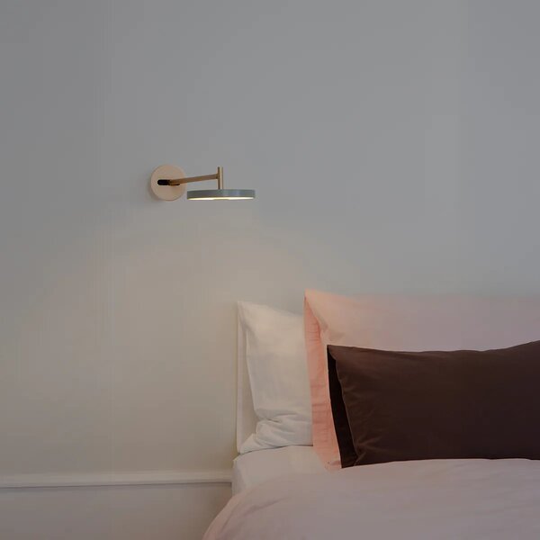 Umage Nástěnné LED svítidlo ASTERIA, 12W, h. 42 cm, 2700K stmívatelné Barva: Bílá-mosaz
