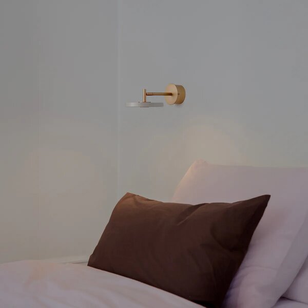 Umage Nástěnné LED svítidlo ASTERIA Short, 12W, h. 25 cm, 2700K stmívatelné Barva: Bílá-mosaz