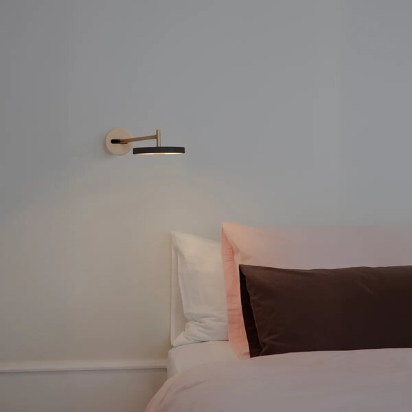 Umage Nástěnné LED svítidlo ASTERIA, 12W, h. 42 cm, 2700K stmívatelné Barva: Bílá-mosaz