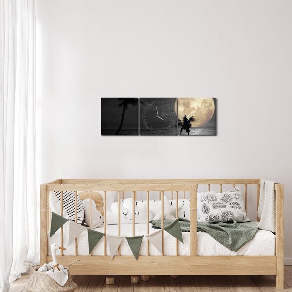 Obraz - Pláž za úplňku v šedých tónech (s hodinami) (90x30 cm)