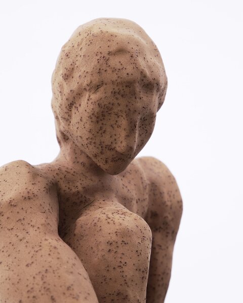 Kameninová soška Woman Brown
