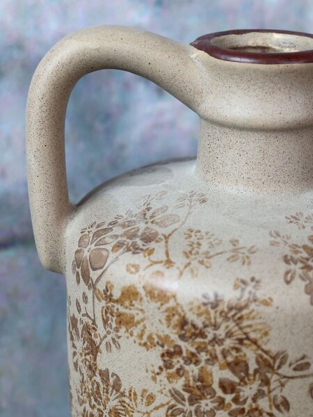 Béžová antik keramická váza s ouškem a květy Melun - Ø 13*25 cm - Chic Antique