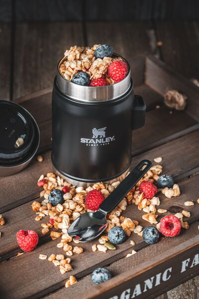 STANLEY Termoska na jídlo se lžící/vidličkou The Legendary Classic Food Jar 400 ml Matte Black Pebble