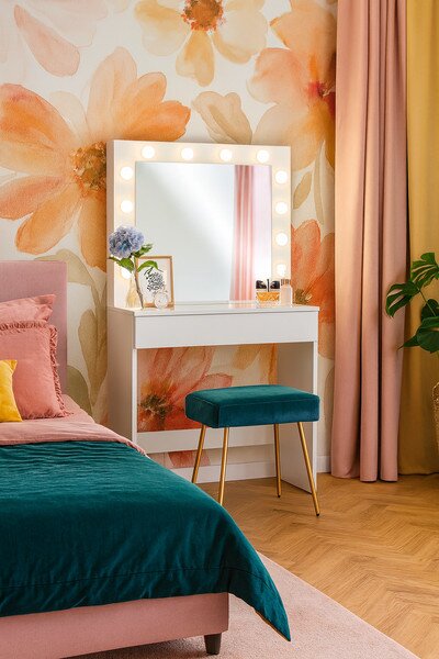 Toaletní stolek PEARL se zrcadlem a LED osvětlením PHO9452