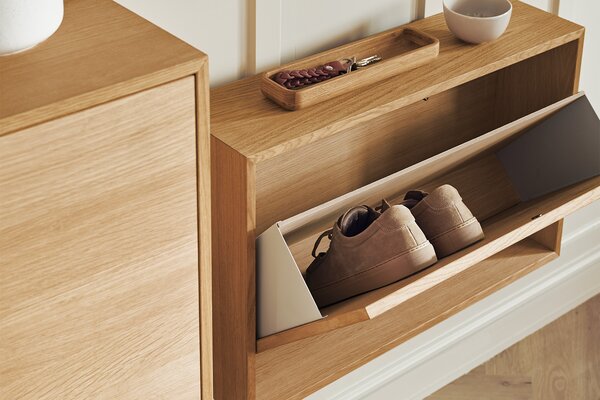 Bolia designové botníky Case Shoe Cabinet - Single