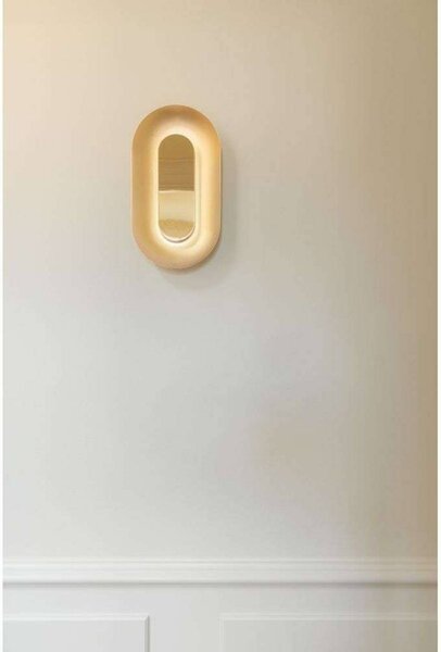 Nuura Aps LED nástěnné světlo Sasi, výška 29 cm, mosazná barva, kov, stmívatelný, Mosaz / zlato, Obývací pokoj / jídelna, kov, Skandinávský