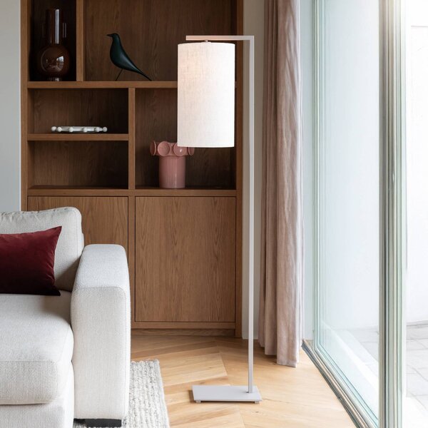 IT´S ABOUT ROMI It's about RoMi stojací lampa Boston, Ø 25 cm, bílá/písková, Krémová / jantar, Obývací pokoj / jídelna, Textil / tkanina / hedvábí, Moderní