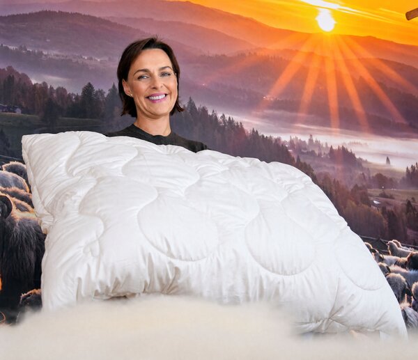 Velký vlněný polštář Besky Premium Varianta: velký vlněný polštář 90×70 cm