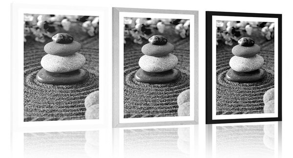 Plakát s paspartou pyramida Zen kamenů v černobílém provedení