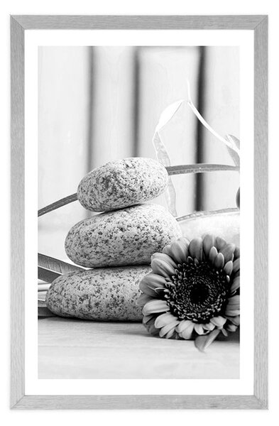 Plakát s paspartou meditační a wellness zátiší v černobílém provedení