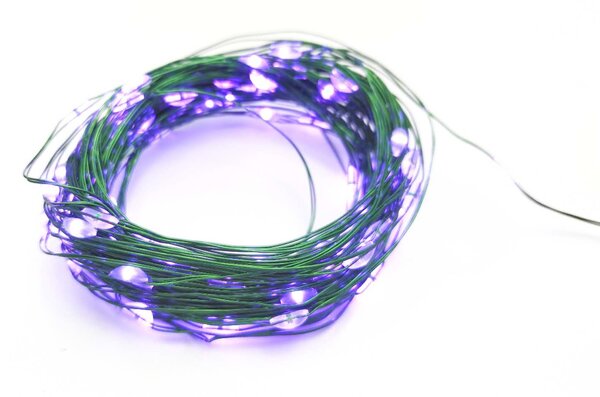 Vánoční LED mikro řetěz na baterie – fialová, 10 m, 100 LED, zelený kabel