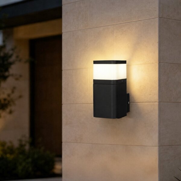 BRILAGI - Venkovní nást. lampa se zás. SCHUKO PILLAR 1xG9/11W/230V IP44 černá