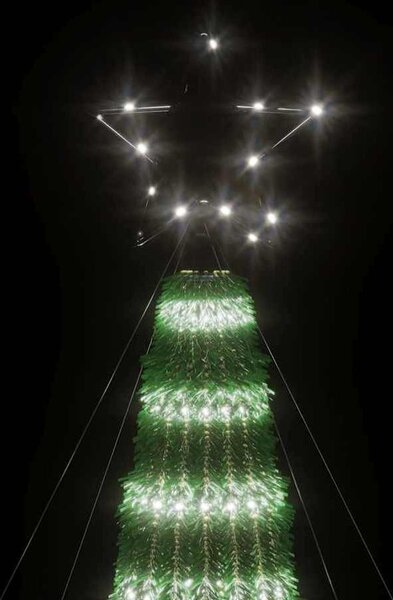 VidaXL LED vánoční stromek 1028 barevných LED diod [358065] Barva: Teplá bílá, Velikost: 247 cm