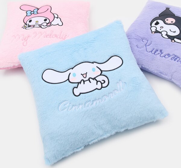 Sinsay - Kožešinový polštář Cinnamoroll - modrá