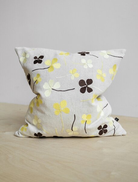 Fine Little Day Povlak na polštář Clover Yellow 50 x 50 cm FLD254