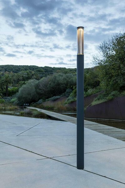 FARO SCREEN sloupková lampa, tmavě šedá, 3.1M 2700K 360st wide