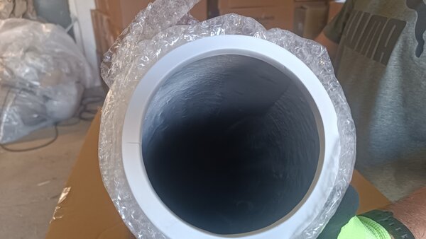 Vysoká váza VERTIGA, sklolaminát, výška 80 cm, bílý mat, outlet