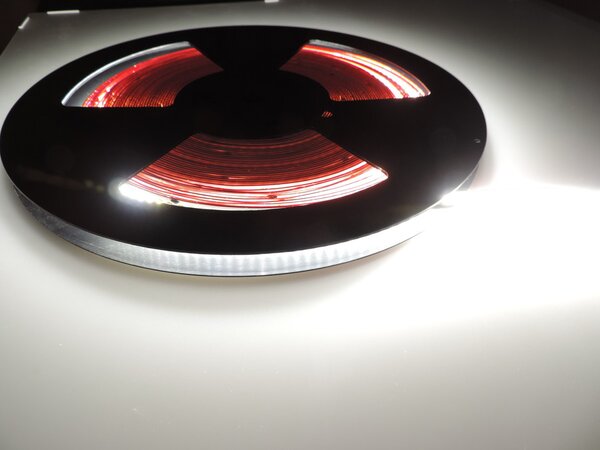 LED pásek 24W PROFI 3761lm, 24V, 10mm, 176LED/m, IP20 Barva světla: Neutrální bílá, 4500K
