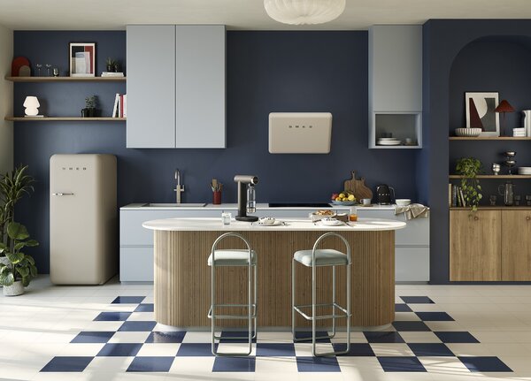 Smeg KLF03BLMEU Rychlovarná konvice 50's Style černá matná