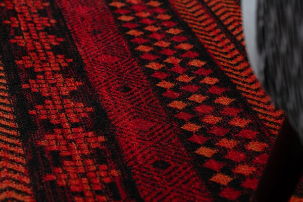 Koberec ORIENT 5132 s třásněmi / orientální, bordó / černý