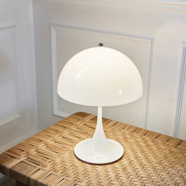 LOUIS POULSEN Přenosná lampa Panthella 250, Opaque moss green