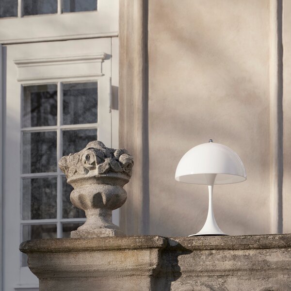 LOUIS POULSEN Přenosná lampa Panthella 250, Opaque moss green
