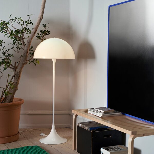 LOUIS POULSEN Stojací lampa Panthella, White opal acryl