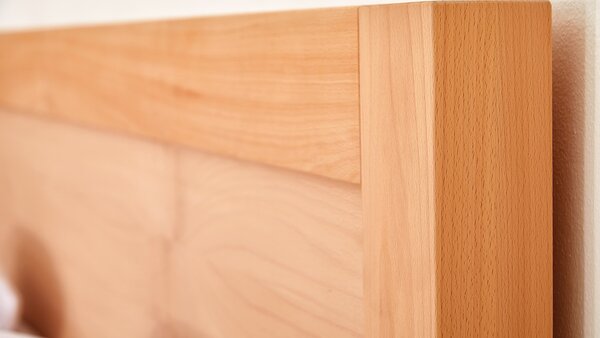 Postel CAPRI s úložným prostorem 180 x 200 buk - Dřevěná postel z masivu, bukové manželské dvoulůžko o šíři masivu 12 x 8 cm