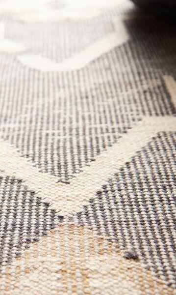 Diamond Carpets India, Ručně vázaný kusový koberec Heriz Wood DE 2005 Grey Mix, 80x150, béžová, chodba / předsíň