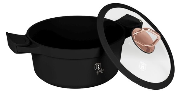 Kastrol s titanovým povrchem a poklicí 24 cm Black Rose Collection