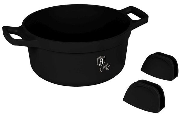 Kastrol s titanovým povrchem a poklicí 24 cm Black Rose Collection