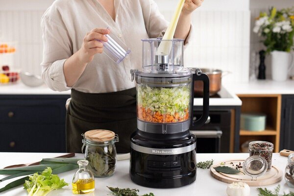 KitchenAid 5KFP0921EBM Kuchyňský mixér 2,1 l černý matný