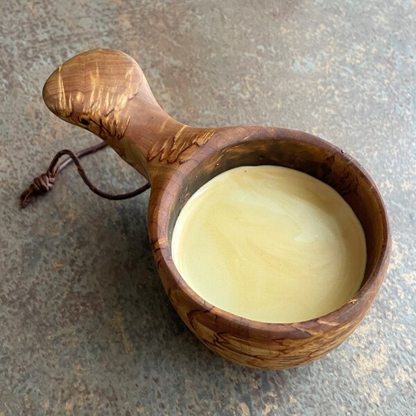 Pahkataide Finský hrnek Kuksa, bříza kadeřavá