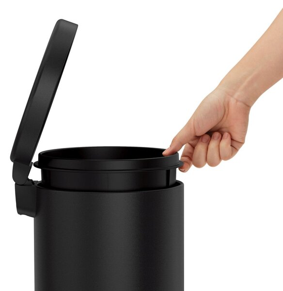 Pedálový odpadkový koš Simplehuman – 4,5 l, kulatý, matná černá ocel