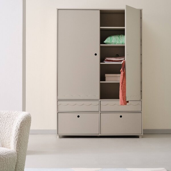 Jotex Béžová lakovaná šatní skříň MERRILL MINI 180 x 120 cm