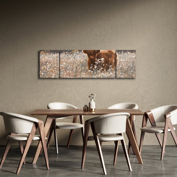 Obraz - Skotská kráva v kvítí (170x50 cm)
