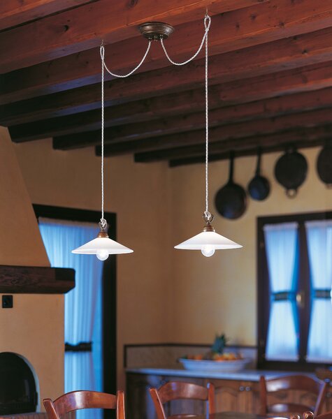 Il Fanale 212.10.OV Tabia, závěsné svítidlo z mosazi a bílého skla, 2x15W LED E27, průměr 30cm