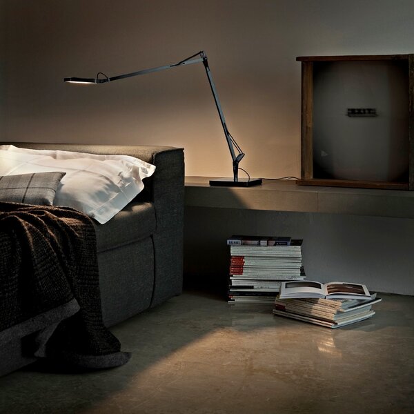 Flos F3311033 Kelvin LED, antracitová stolní lampa na pracovní stůl, 8W LED 3000K, 48+58cm