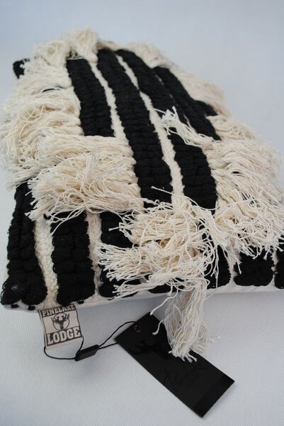 Černo-krémový polštář s třásněmi Boho - 30*50cm - Colmore by Diga