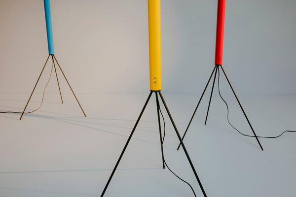 Flos F3772003 Luminator, nadčasová stojací lampa se stmívačem, 1x105W E27, modrá, výška 189cm