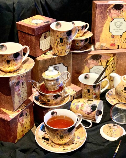 Porcelánový hrnek Klimt The Kiss 430 ml