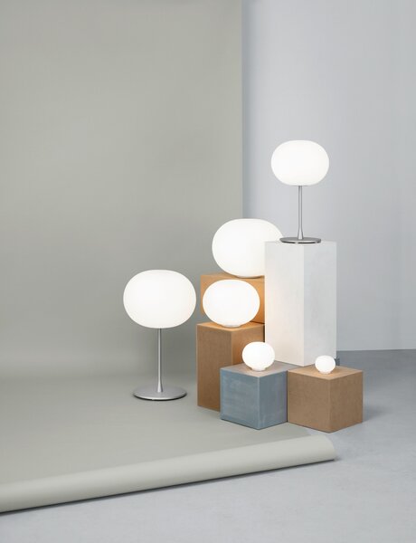 Flos F3026000 Glo-Ball Basic 2, stolní lampa z triplexového skla se stmívačem, 1x150W E27, výška 36cm