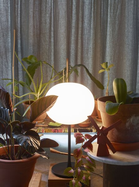 Flos F3020031 Glo-Ball T1, stolní lampa z triplexového skla se stmívačem, černá, 1x150W E27, výška 60cm
