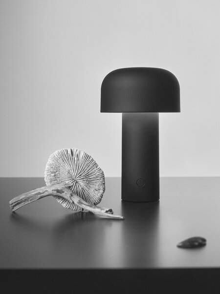 Flos F1060031 Bellhop Table, matně černá lampička na baterii, 2W LED tunable white, výška 21cm, IP54