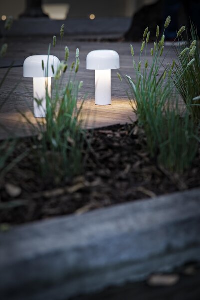Flos F1130009 Bellhop Table, bílá lampička na baterii, 2W LED tunable white, výška 21cm, IP54