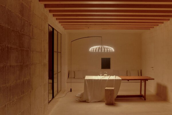Flos F6394003 Skynest Motion, modré stropní svítidlo, 57W LED 2700K stmívatelné, prům. 90,4cm